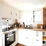 Ganneron - Ci - Welcoming Studio For 2P - Paris 18